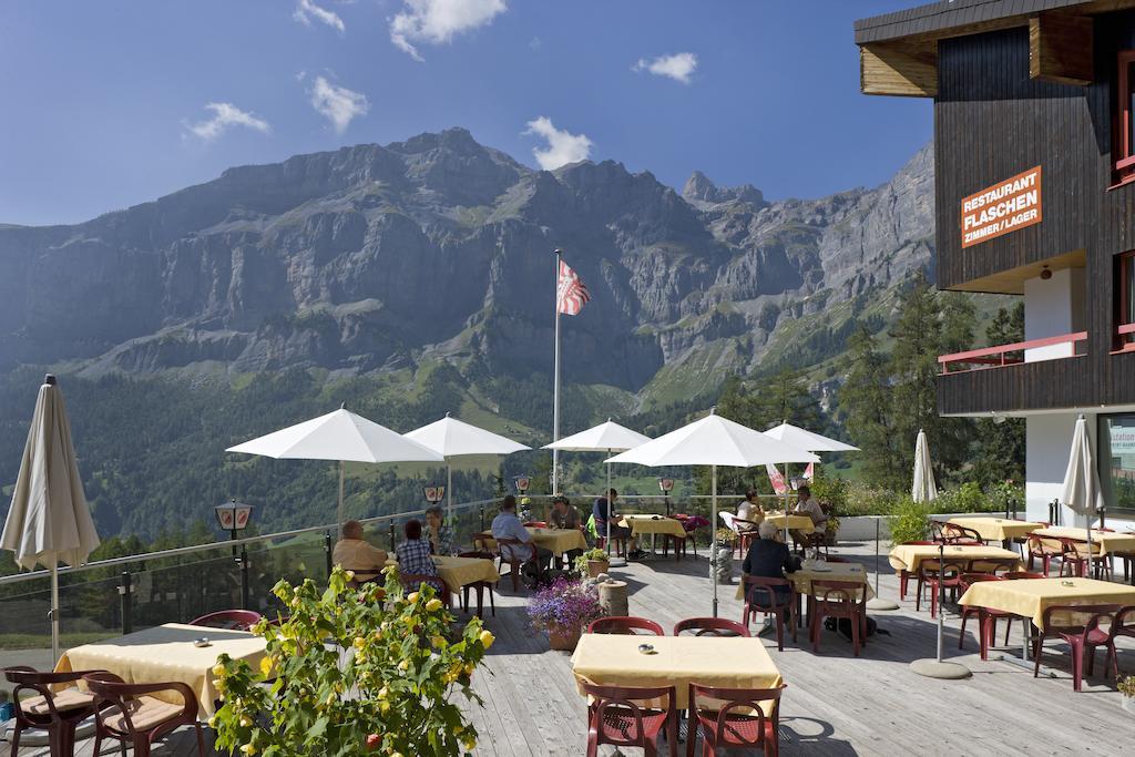 Hotel Restaurant Flaschen Albinen Zimmer foto