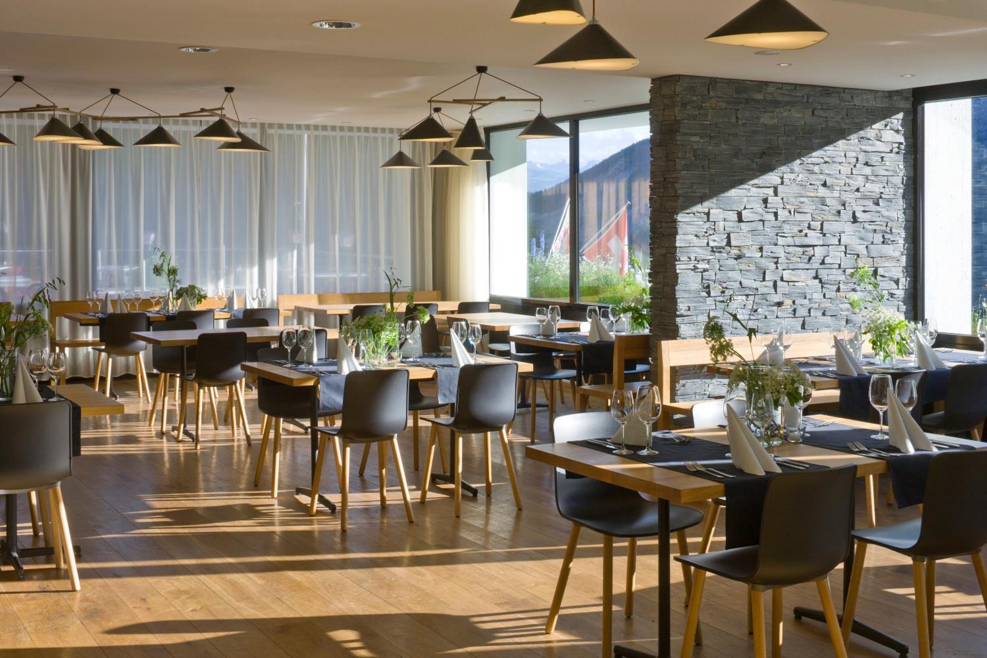 Hotel Restaurant Flaschen Albinen Exterior foto